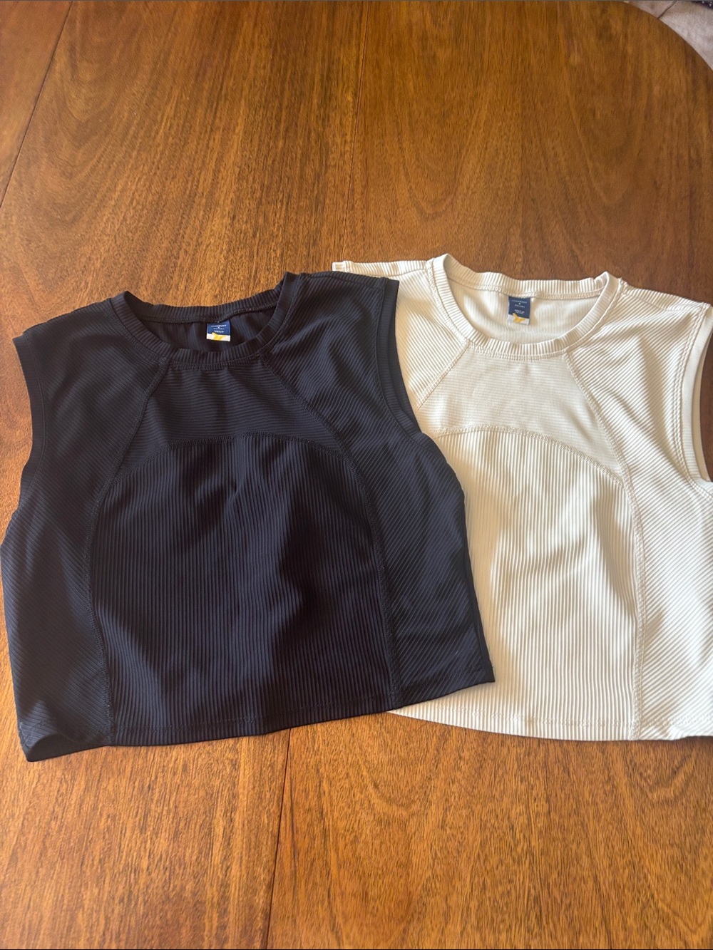 Old Navy workout tops